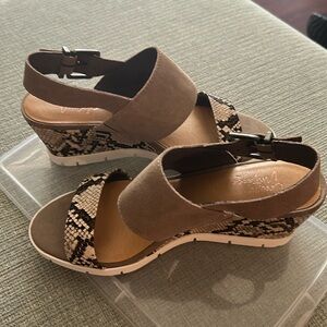 AFRA Wedge Sandals by Crown Vintage, Size 8, Pre-owned